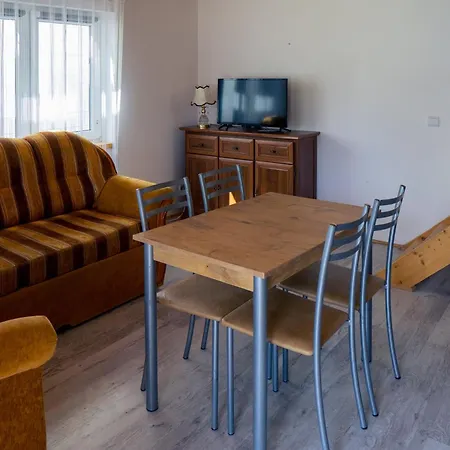 Przy Lesie Apartman Paprotno