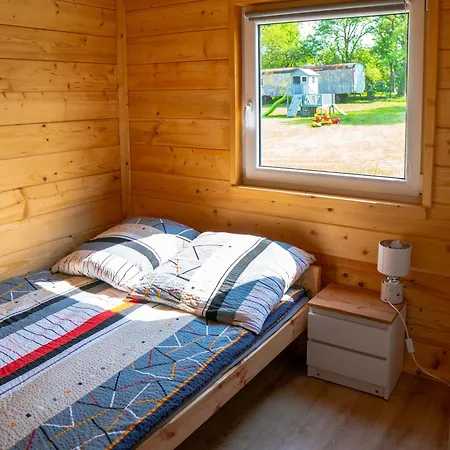 Przy Lesie Apartman Paprotno